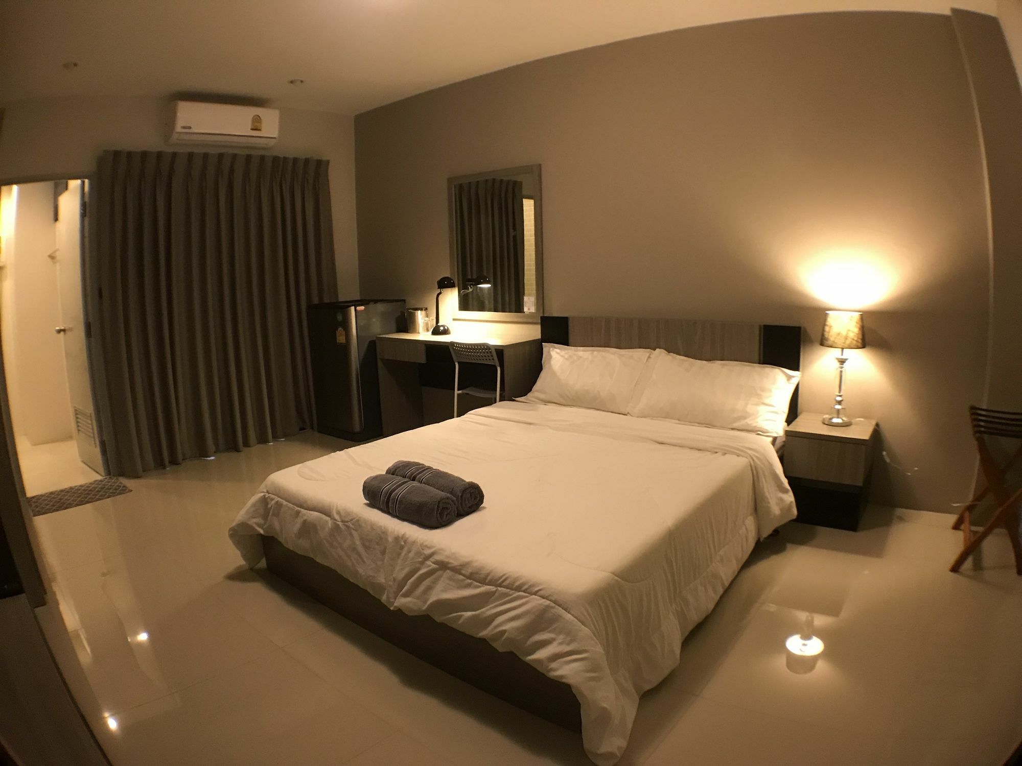 28 Place Bangkok Esterno foto